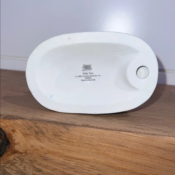 Precious Moments 'Only You' White Figurine - Picture 12 of 14